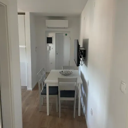 App Robi דירה Novigrad Istria